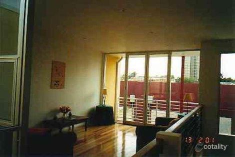 Property photo of 11 Scarborough Place Kensington VIC 3031