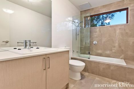Property photo of 4/12 Eldale Avenue Greensborough VIC 3088