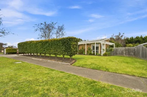 Property photo of 9 Yvette Close Sale VIC 3850