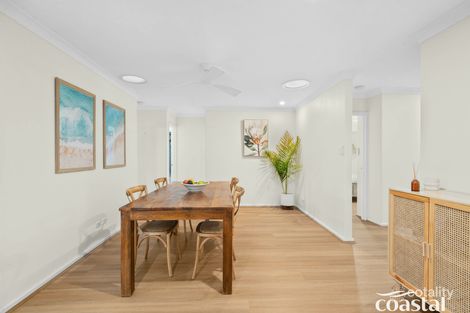Property photo of 8 Honeysuckle Ramble Halls Head WA 6210