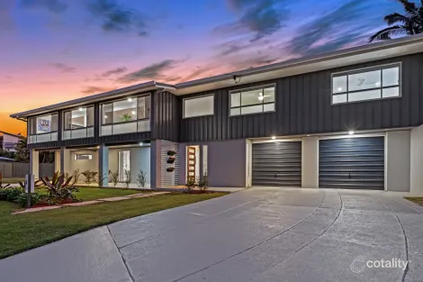 4 Sophia Ave, Biggera Waters, QLD 4216