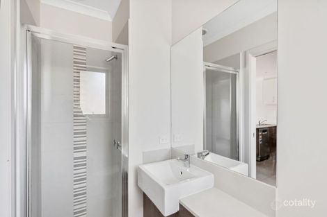 Property photo of 4/1 McCrae Street Reservoir VIC 3073