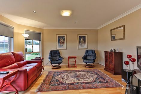 Property photo of 15 Kingfisher Drive Highfields QLD 4352