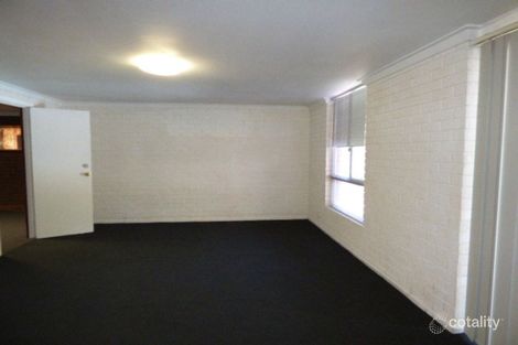 Property photo of 14 Rodinga Close Rossmoyne WA 6148