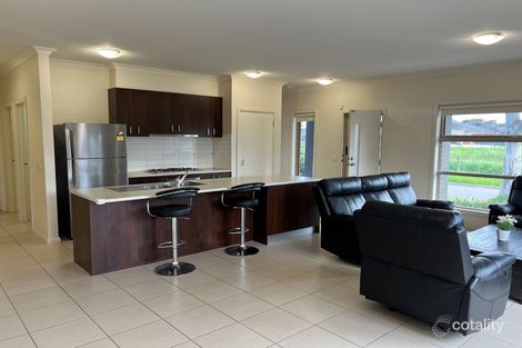 Property photo of 68 Banjo Circuit Lynbrook VIC 3975