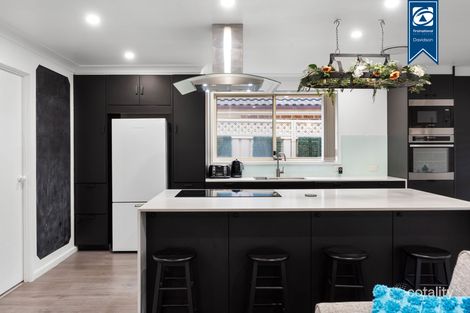 Property photo of 25 Ellesmere Court Wattle Grove NSW 2173