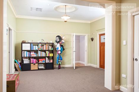 Property photo of 21 Oates Avenue Wagga Wagga NSW 2650