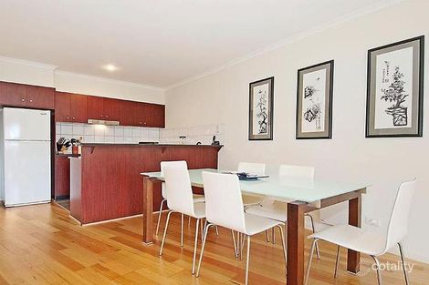 Property photo of 41 Cavalry Circuit Maribyrnong VIC 3032