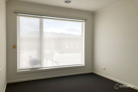 Property photo of 12 Raydale Avenue Narre Warren South VIC 3805