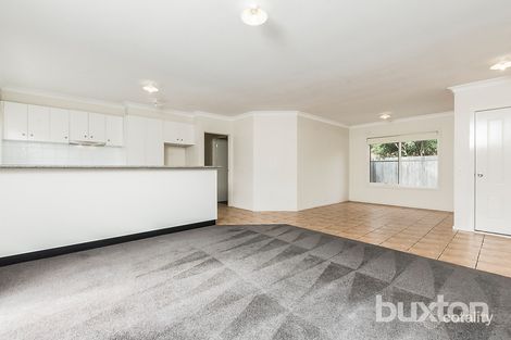2/17 Godfrey St, East Geelong, VIC 3219