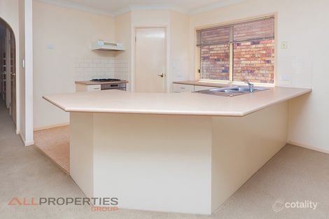 Property photo of 27 Rimu Crescent Forest Lake QLD 4078