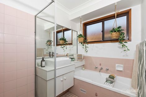 Property photo of 16 Honeyeater Place Erskine Park NSW 2759