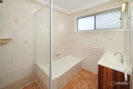 Property photo of 68 Morialta Street Mansfield QLD 4122