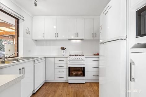 Property photo of 18 James Avenue Victor Harbor SA 5211