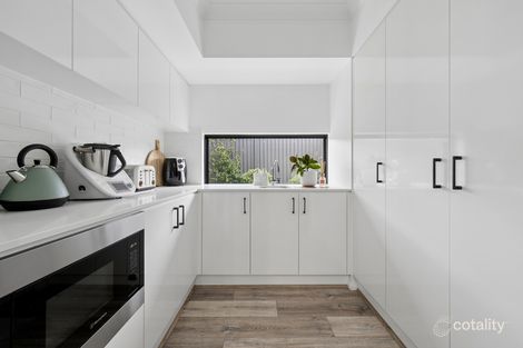Property photo of 28 Westerly Drive Orange NSW 2800
