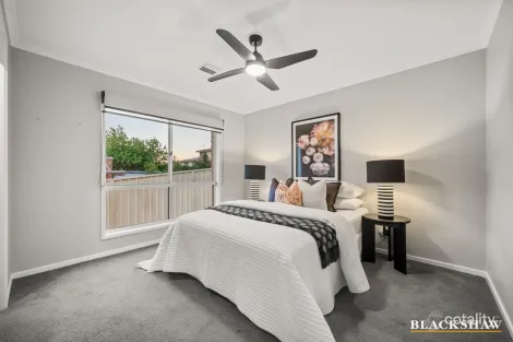 Property photo of 11 McGrowdie Place Gordon ACT 2906