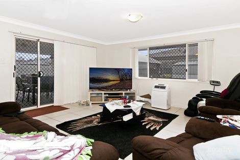 Property photo of 5 Sandpiper Circuit Eagleby QLD 4207