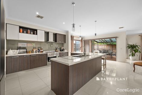 Property photo of 20 Hazelnut Boulevard Berwick VIC 3806