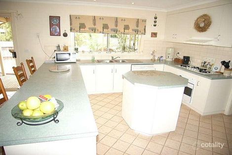 Property photo of 18 Tolmie Way Mount Martha VIC 3934