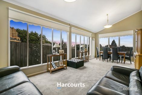 Property photo of 18 Quartz Place Narre Warren North VIC 3804