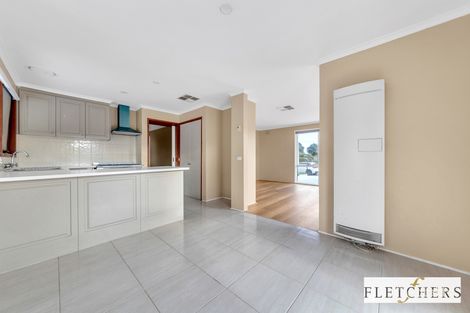 Property photo of 4 Wyatt Place Melton West VIC 3337