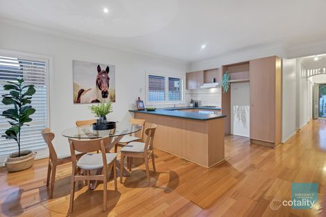 Property photo of 28 Cleland Way Caroline Springs VIC 3023