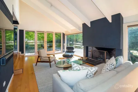 6 Hill St, Ferny Creek, VIC 3786