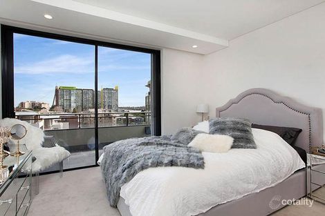 Property photo of 1001D/26 Point Street Pyrmont NSW 2009