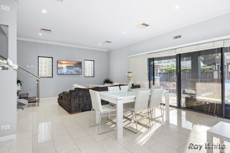 Property photo of 11 Honeyeater Crescent Beaumont Hills NSW 2155