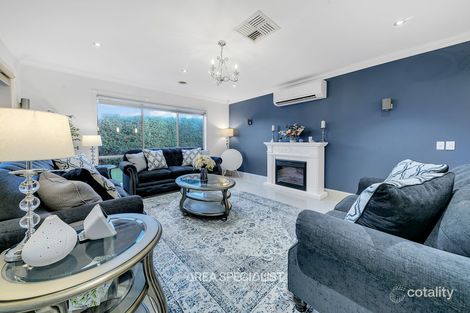 Property photo of 5 Bantock Lane Caroline Springs VIC 3023