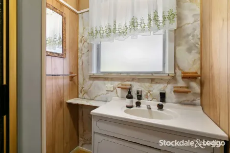 Property photo of 15 Robert Street Morwell VIC 3840