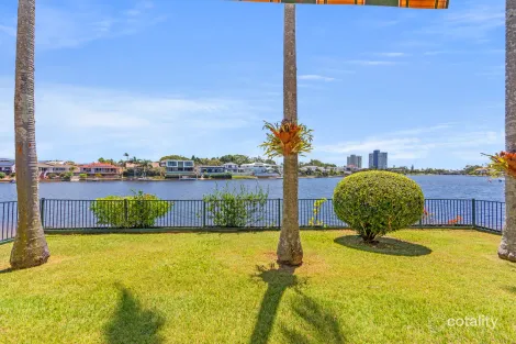 3/4 Aquila Ct, Mermaid Waters, QLD 4218