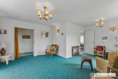 Property photo of 21 James Avenue Seaholme VIC 3018