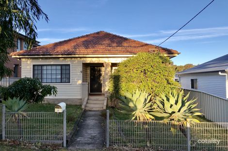 9 Vale St, Mount Saint Thomas, NSW 2500