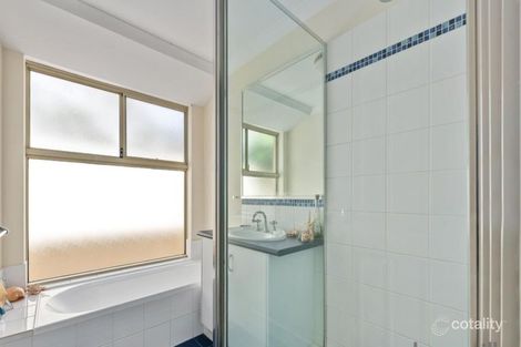 Property photo of 26 Worner Crescent Karrinyup WA 6018