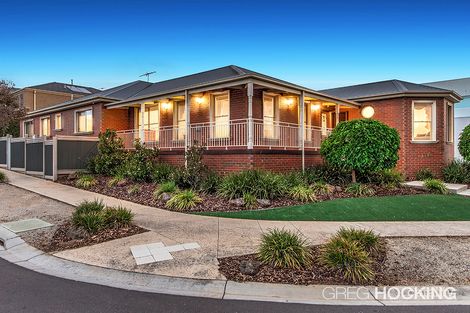 Property photo of 8 Caesia Way Caroline Springs VIC 3023