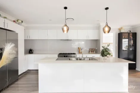 Property photo of 3 Pickard Street Thirlmere NSW 2572