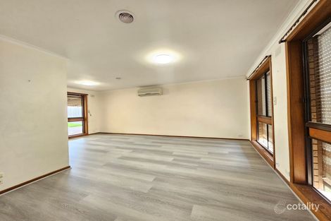 Property photo of 97 Duncans Road Werribee VIC 3030