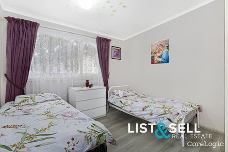 Property photo of 9 Greenoaks Avenue Bradbury NSW 2560