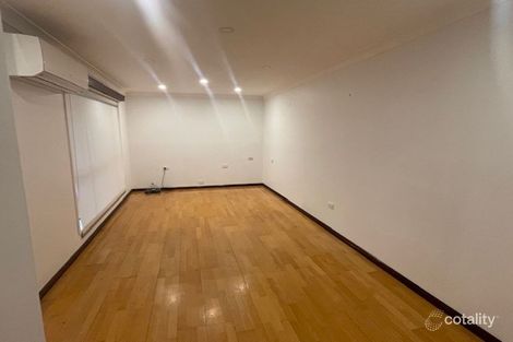 Property photo of 3 Ebro Place Kearns NSW 2558