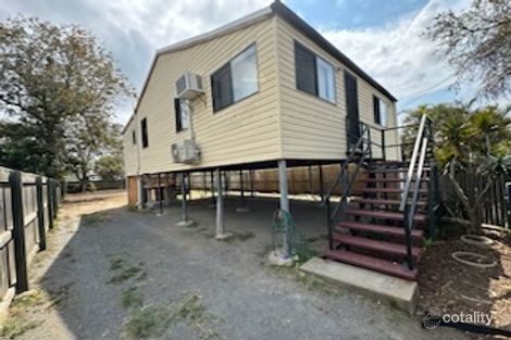 Property photo of 416 Quay Street Depot Hill QLD 4700