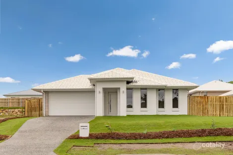 11 Cooper Cct, Nikenbah, QLD 4655