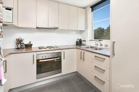 Property photo of 4/15 Grafton Crescent Dee Why NSW 2099