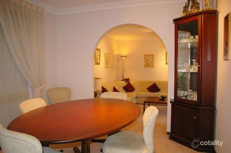 Property photo of 8 Robbins Place Shelley WA 6148