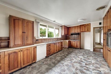Property photo of 12 Roland Street Mount Waverley VIC 3149