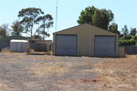 8 Cowper St, Hillston, NSW 2675