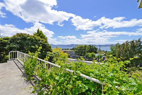 236 Churchill Ave, Sandy Bay, TAS 7005