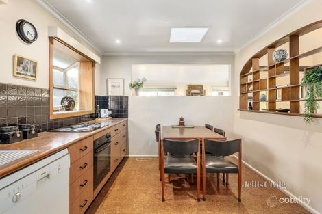 Property photo of 18 Dorset Street Glen Waverley VIC 3150