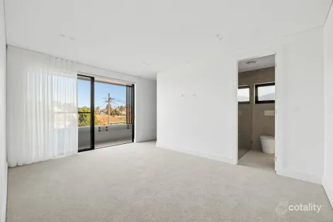 Property photo of 19 Collins Crescent Yagoona NSW 2199