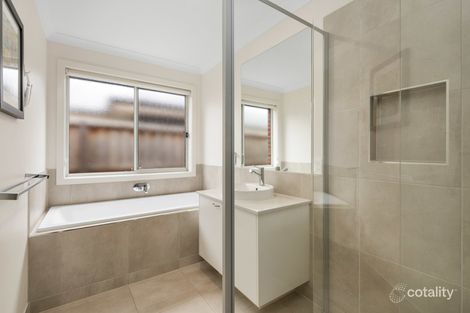 Property photo of 66 Stonebridge Road Drysdale VIC 3222